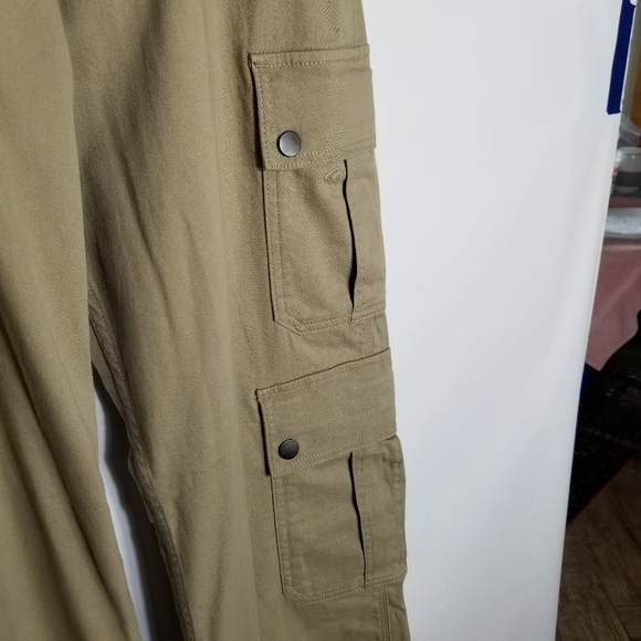 Arizona Jean Co Cargo Pants Women's 14 Pockets British Khaki Flared Cotton New - Picture 3 of 9